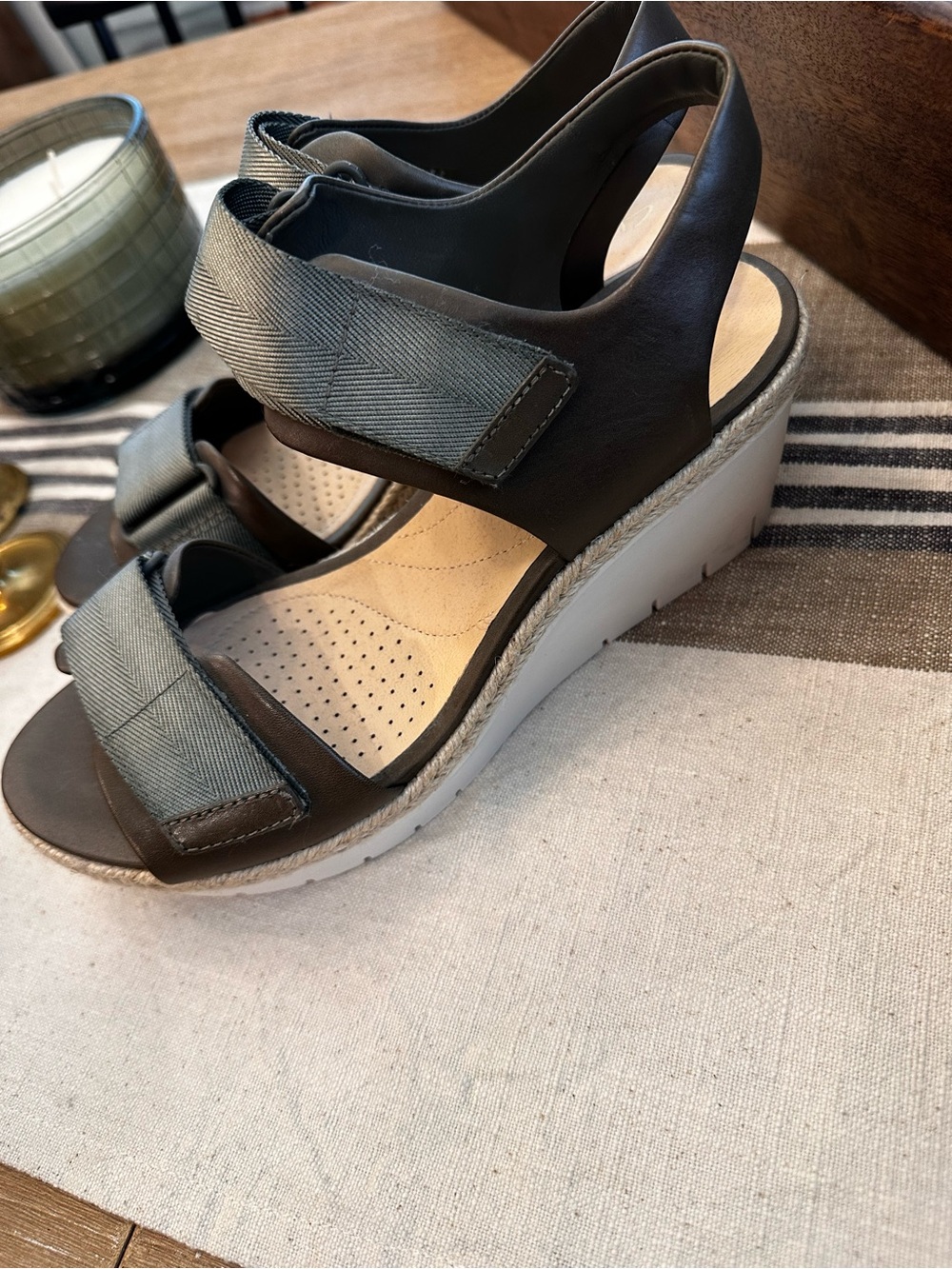 Women's olive green Clark’s  Wedge Sandals